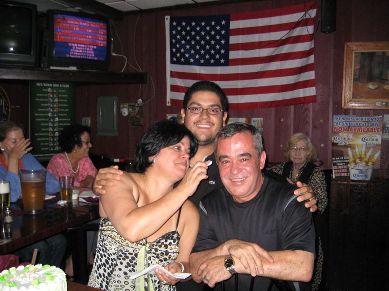 09_12_hbday_rogerio_camera_21.jpg (large)