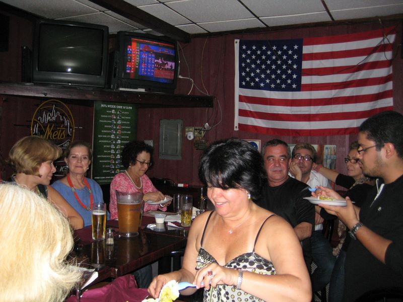 09_12_hbday_rogerio_camera_24.jpg (large)