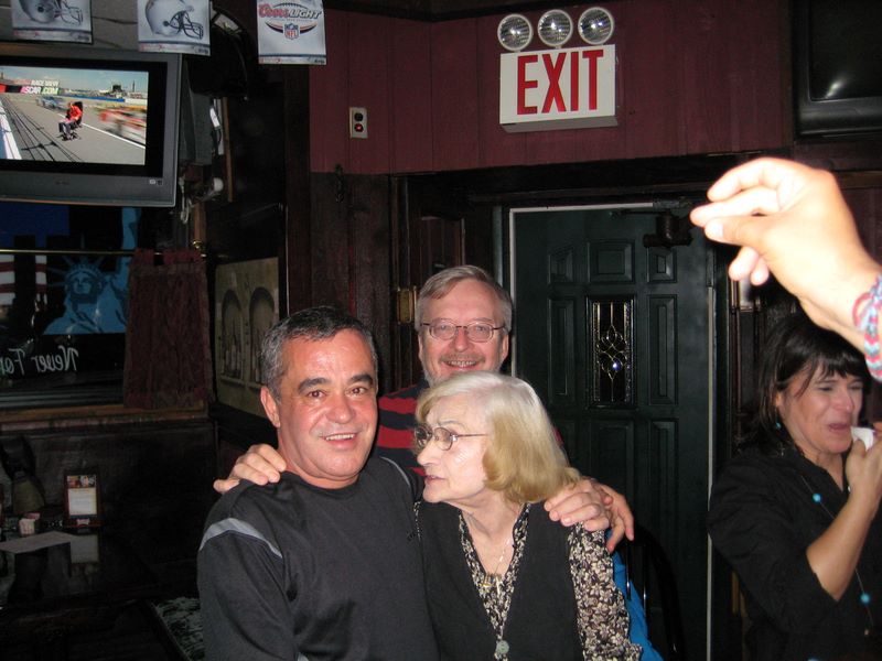 09_12_hbday_rogerio_camera_29.jpg (large)