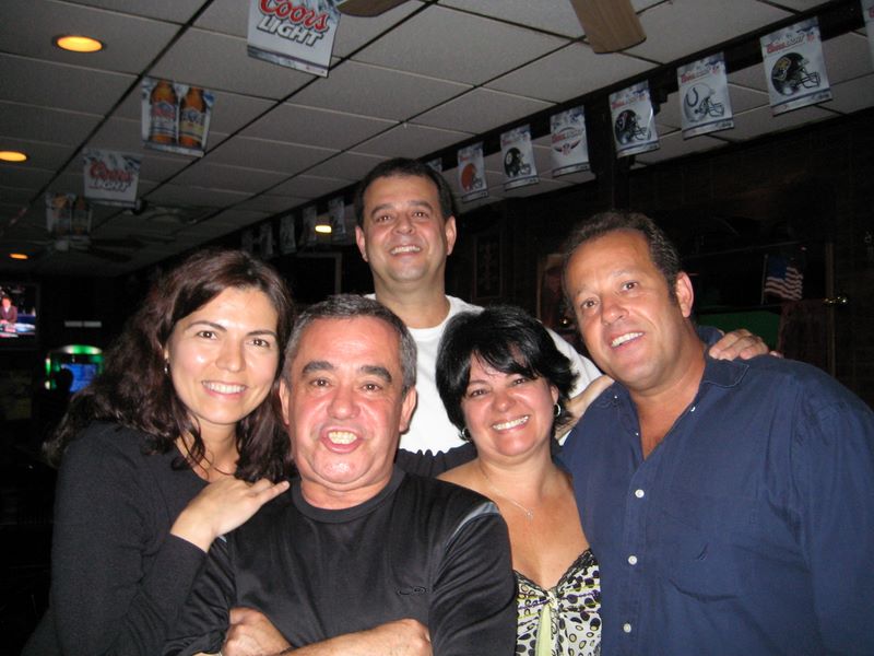 09_12_hbday_rogerio_camera_3.jpg (large)