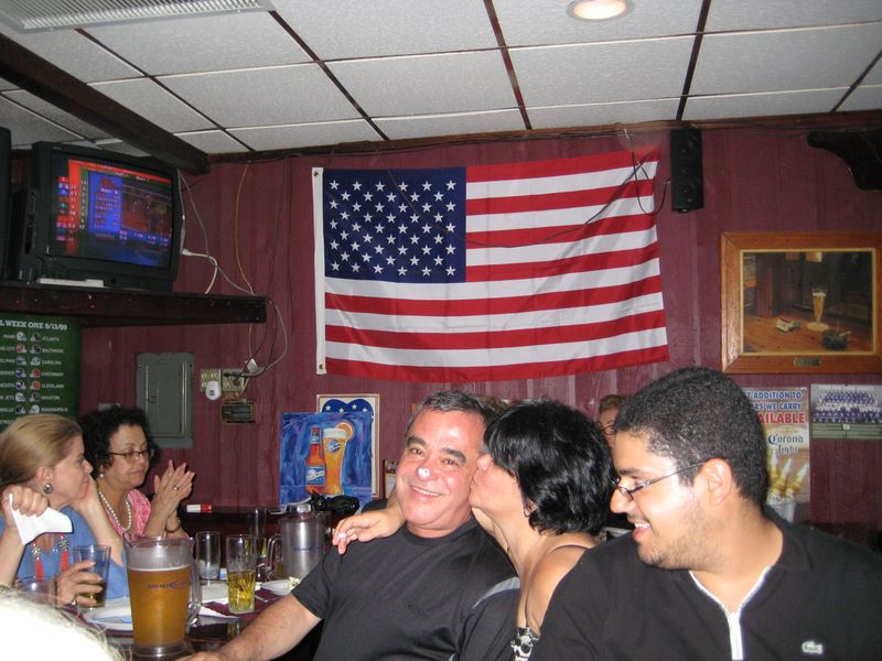 09_12_hbday_rogerio_camera_33.jpg (large)