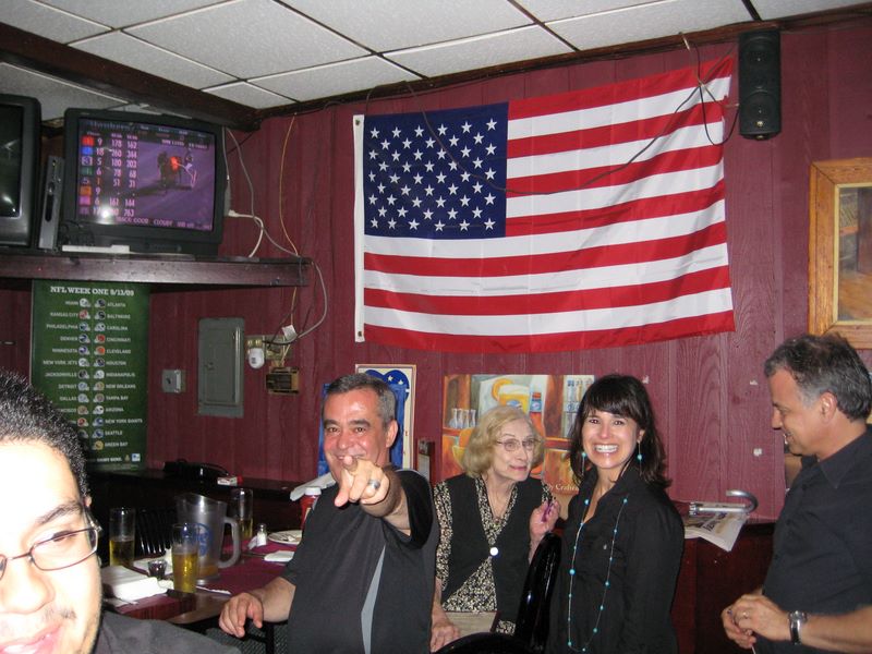 09_12_hbday_rogerio_camera_8.jpg (large)