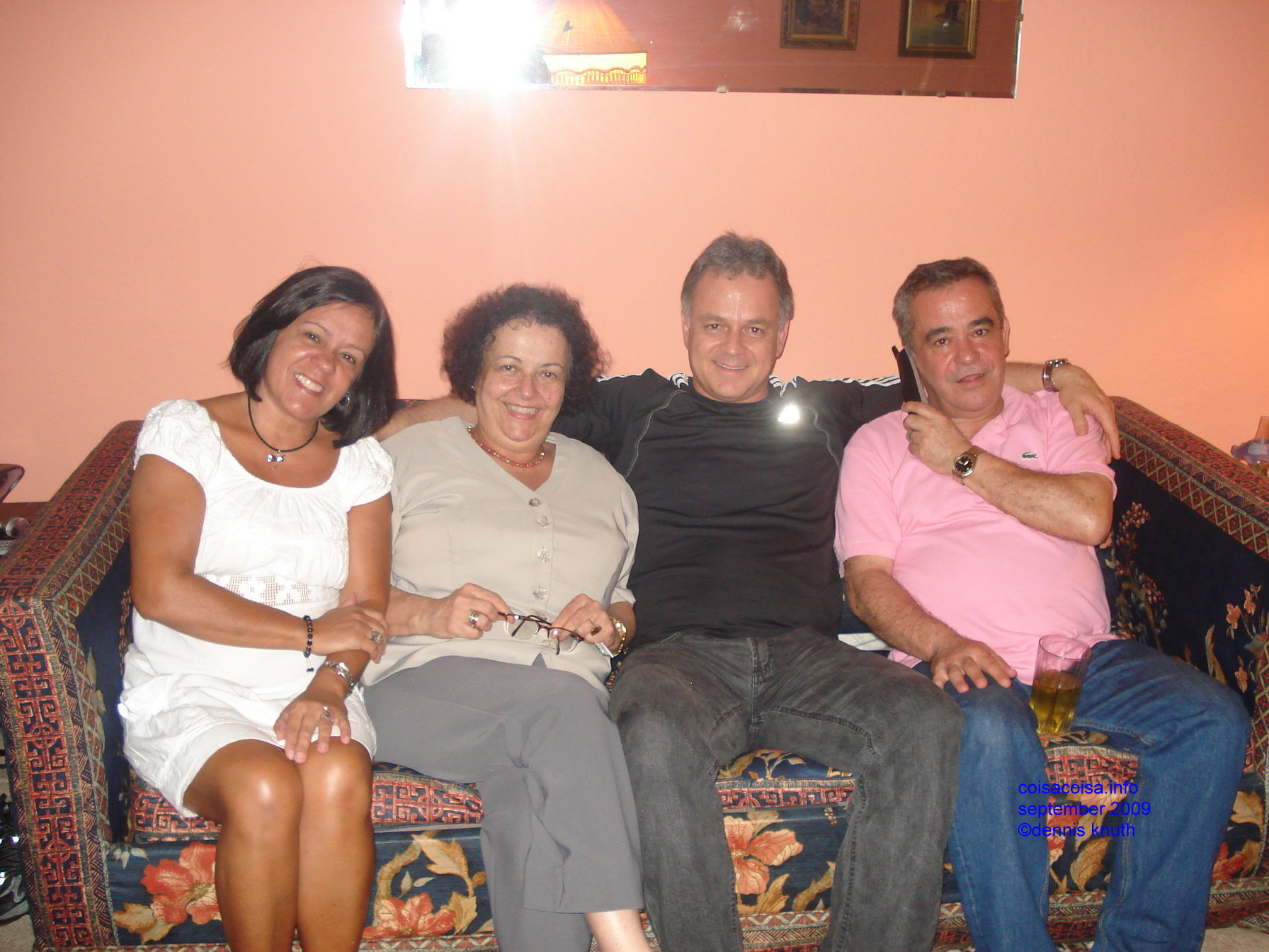 09_12_hbday_rogerio_camera_8.jpg (large)