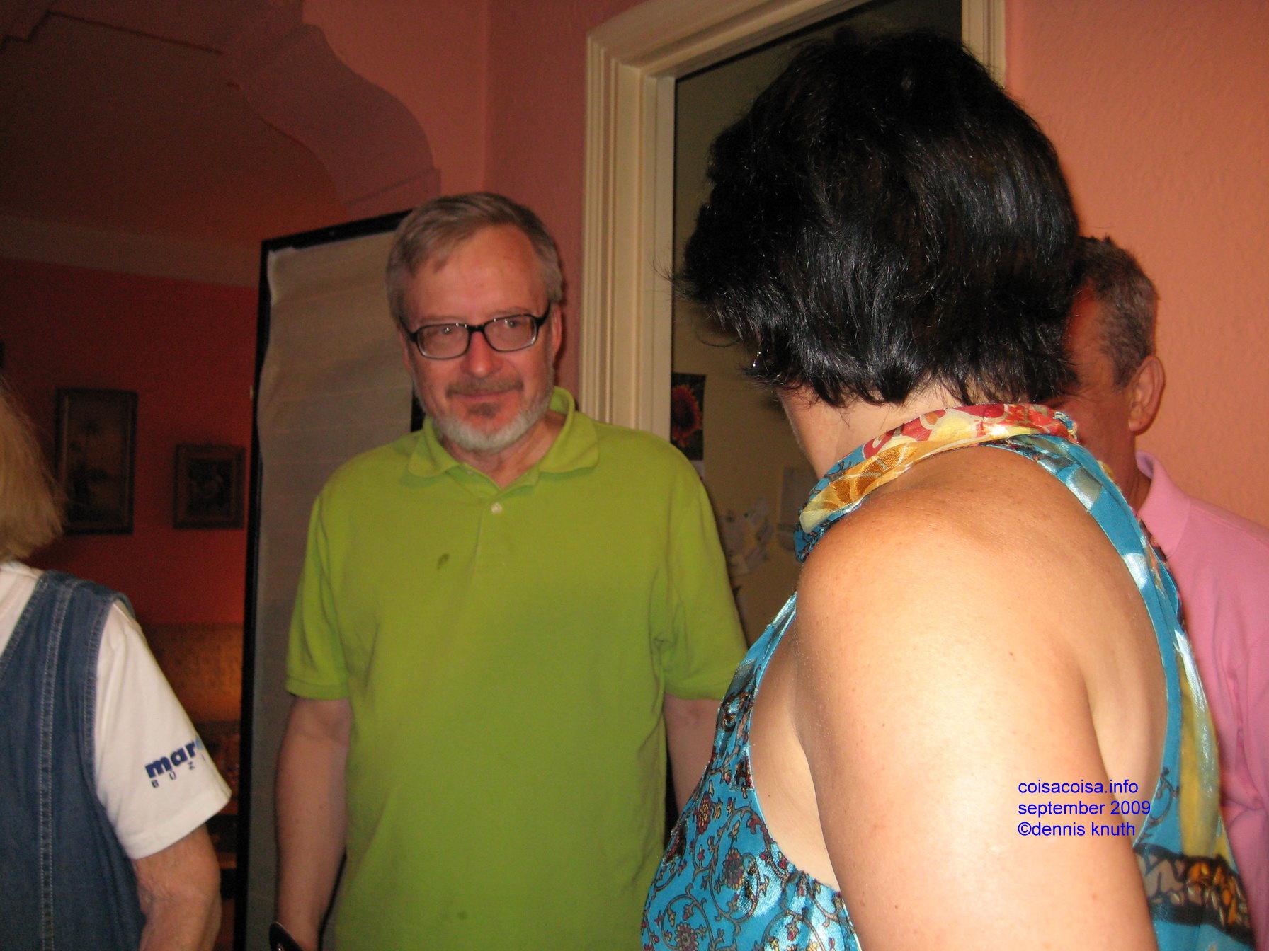 Dennis Depaulo talks to Helenice