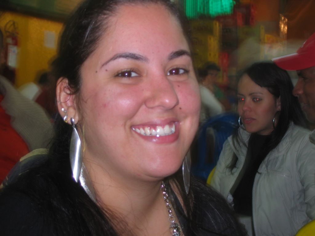 Vivianne Comes Along