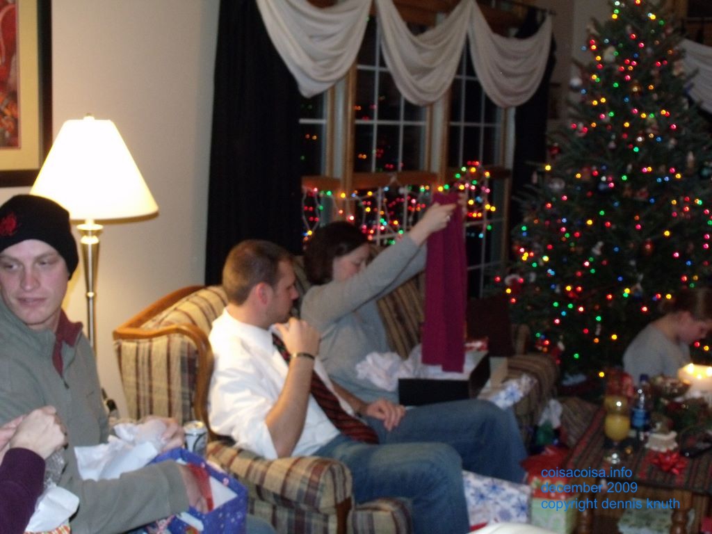 2009_12_25_sherri_xmas_dennis_cam_016.jpg (large)