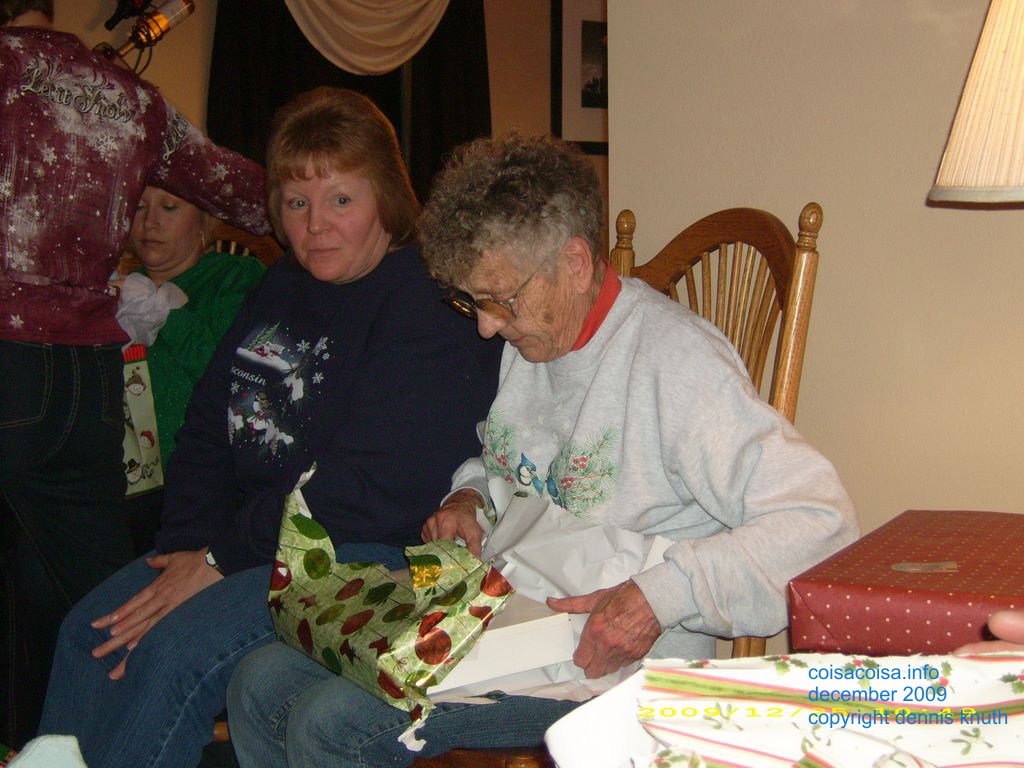 2009_12_25_sherri_xmas_kelly_cam_003.jpg (large)