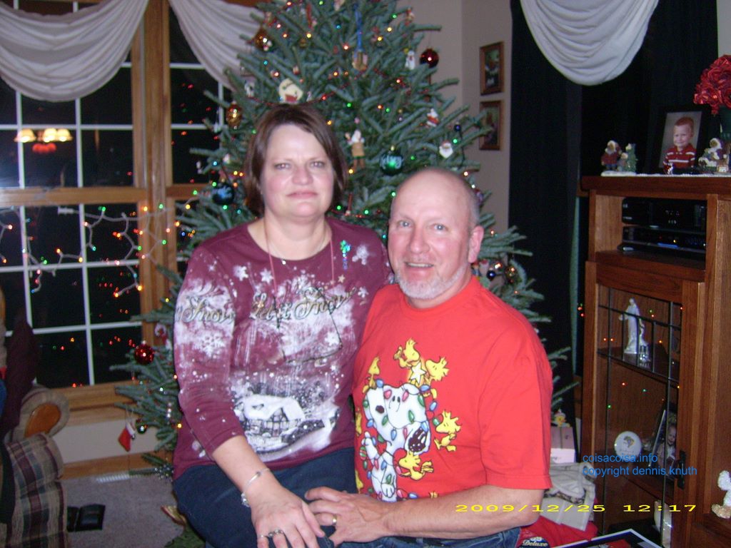 2009_12_25_xmas_portraits_kelly_001.jpg (large)