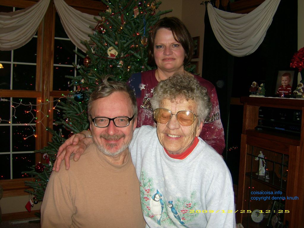 2009_12_25_xmas_portraits_kelly_010.jpg (large)