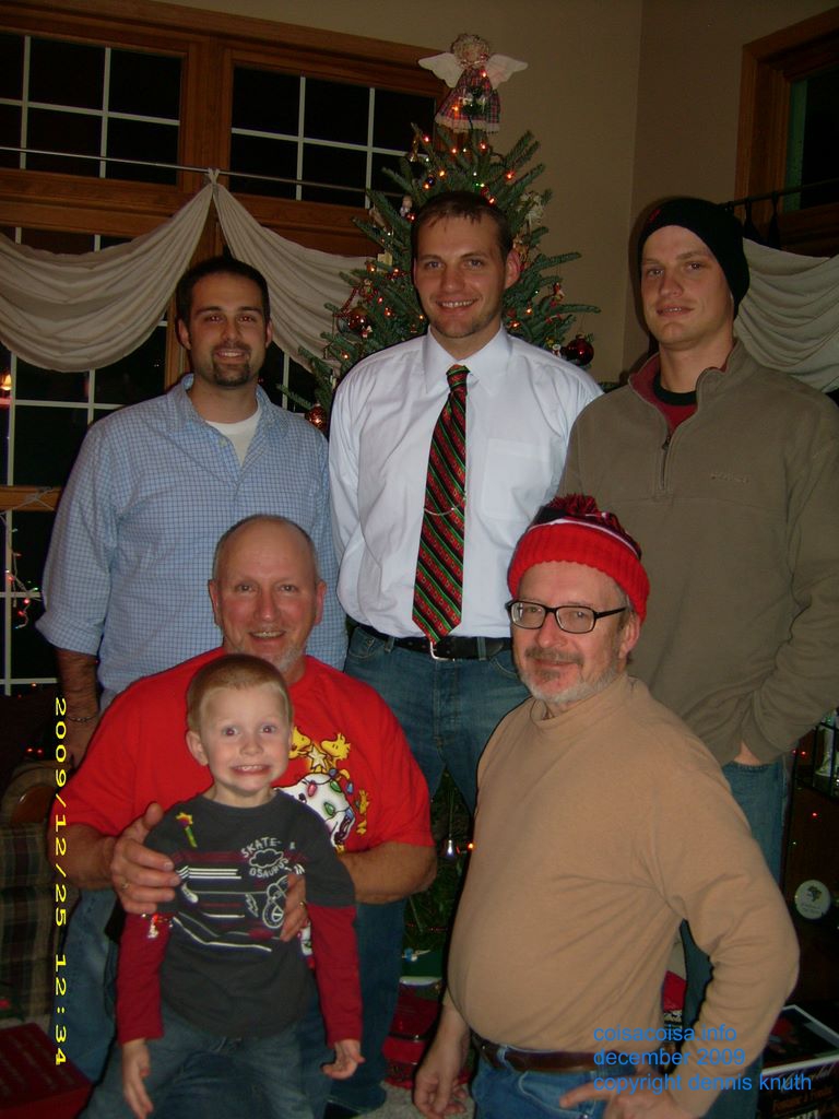 2009_12_25_xmas_portraits_kelly_020.jpg (large)