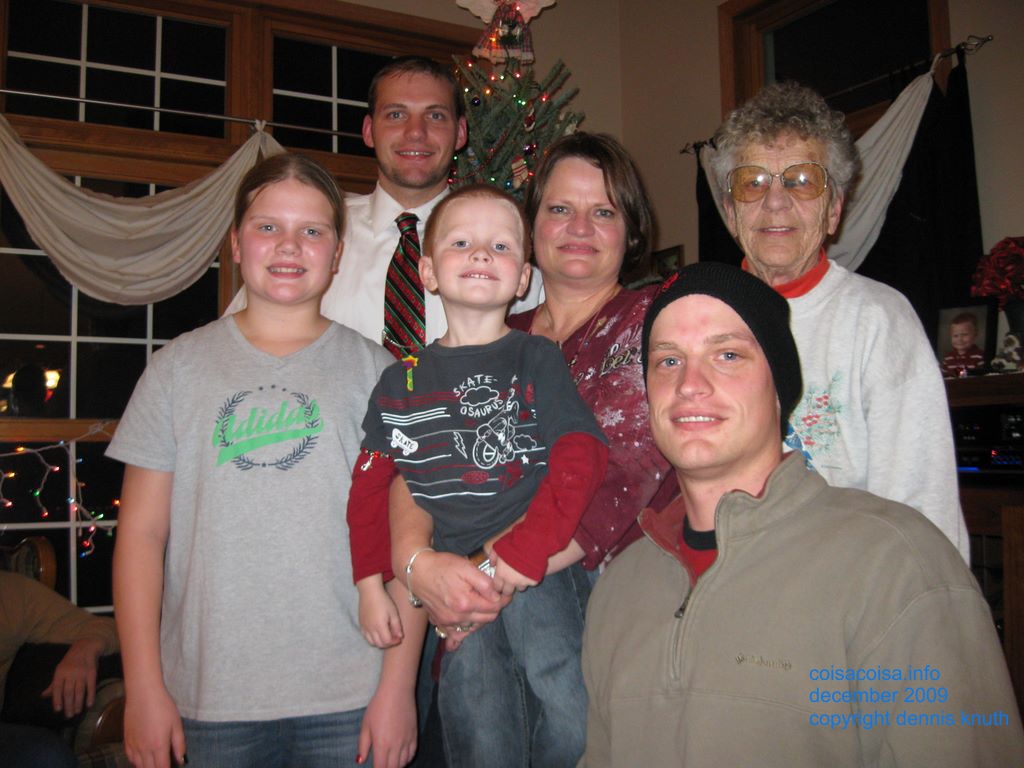 2009_12_25_xmas_portraits_sherri_015.jpg (large)