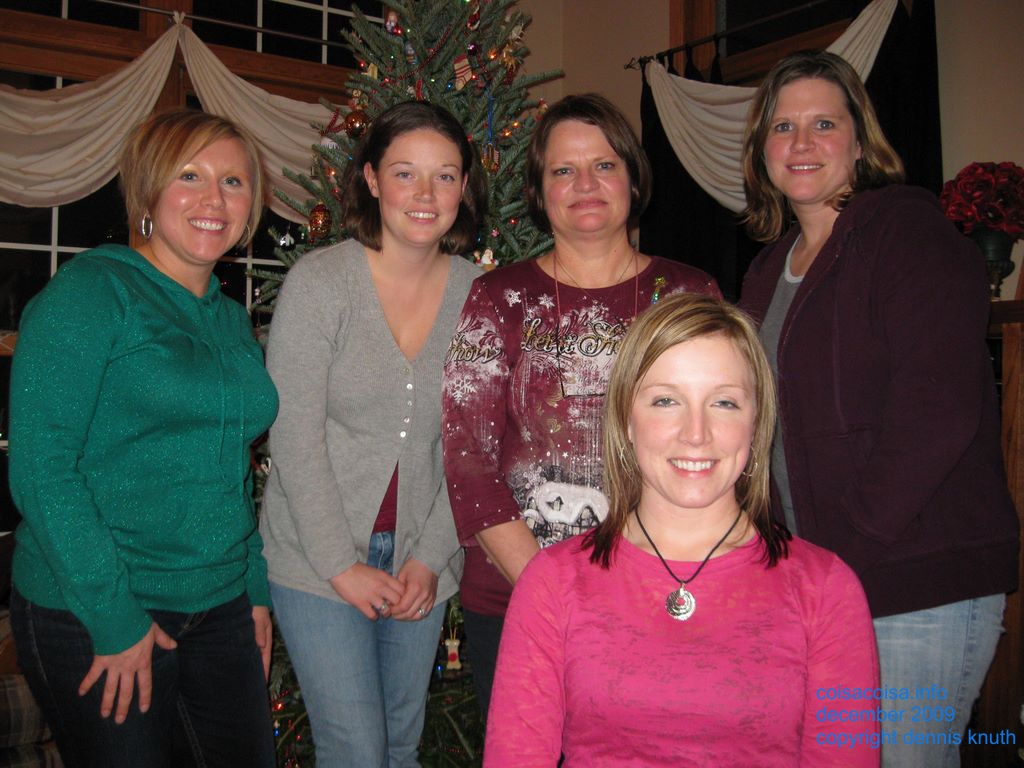 Kelli, Julia, Sherri, Kelly, and Kaydi