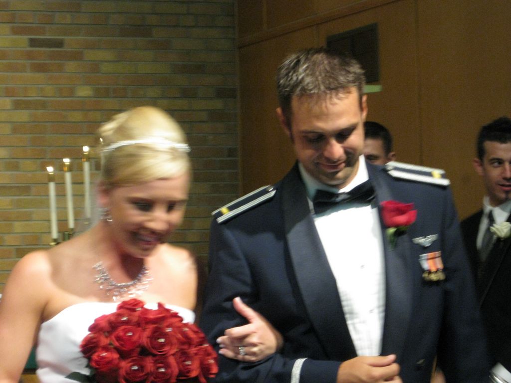 07_04_wedding_a_c_exit_00.jpg (large)