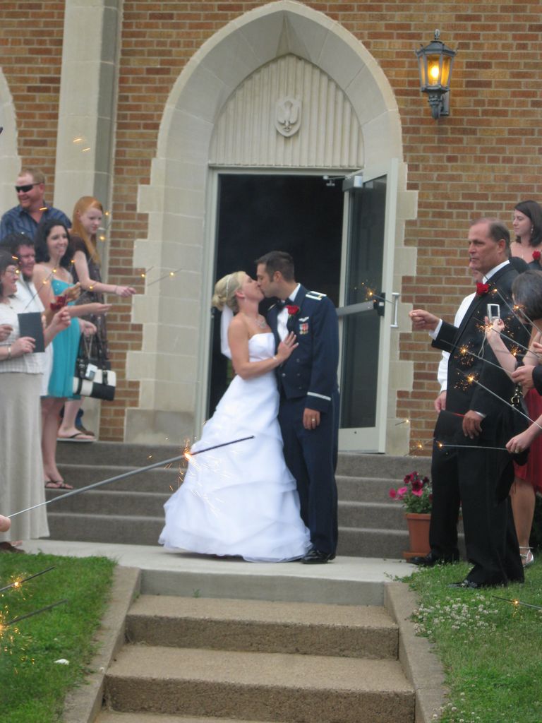 07_04_wedding_a_c_exit_05.jpg (large)