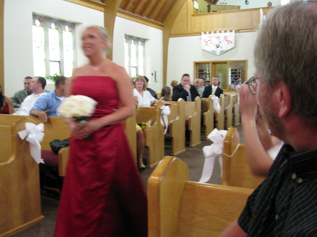 07_04_wedding_a_enter_03.jpg (large)