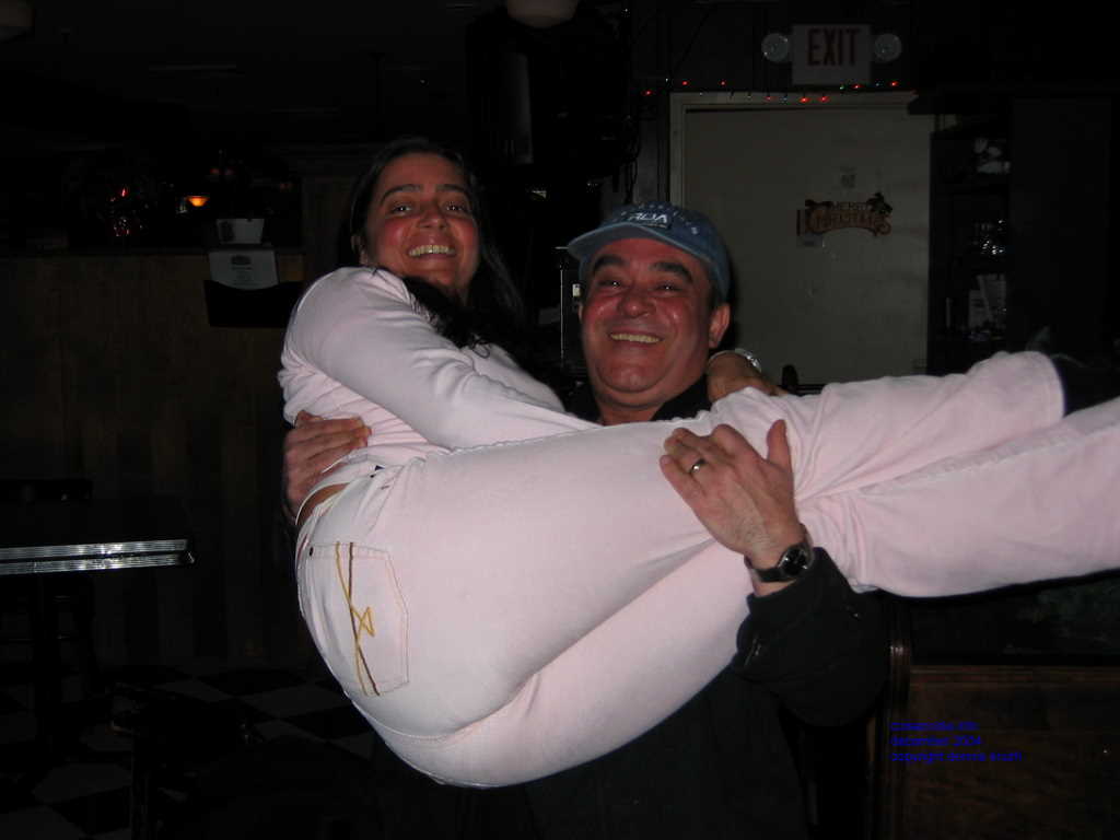 Helton Carries Miras