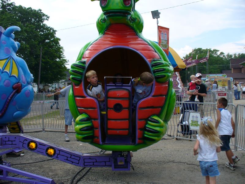 2007_06_09_kelsy_and_jared_durand_days_009.jpg (large)