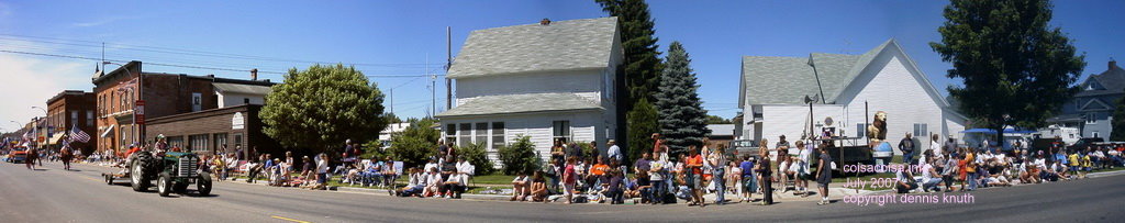 Bean and Bacon Days Grand Parade Panorama