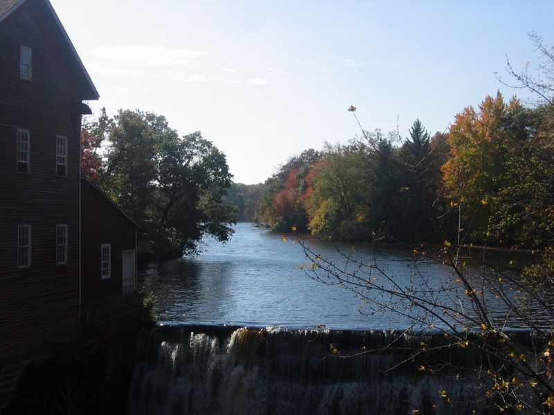 Autumn over the Dells Dam