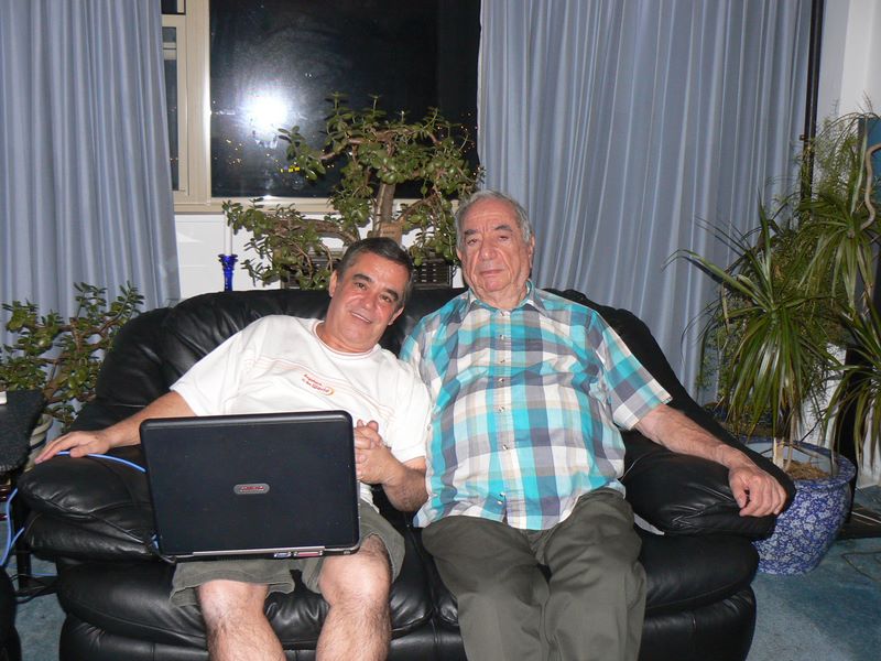 Helton and Mucio relax