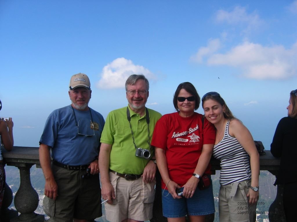Mucio's niece Katia gives Gary Dennis and Sherri a great gift of touring