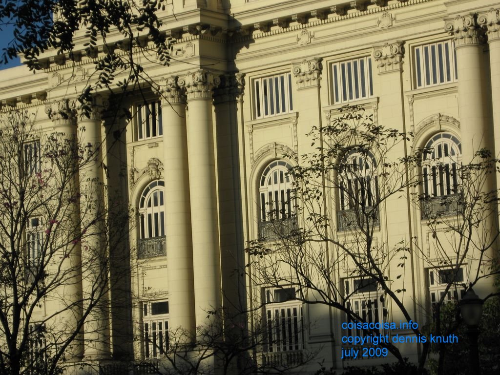 Brazilian Presidential Palace close up