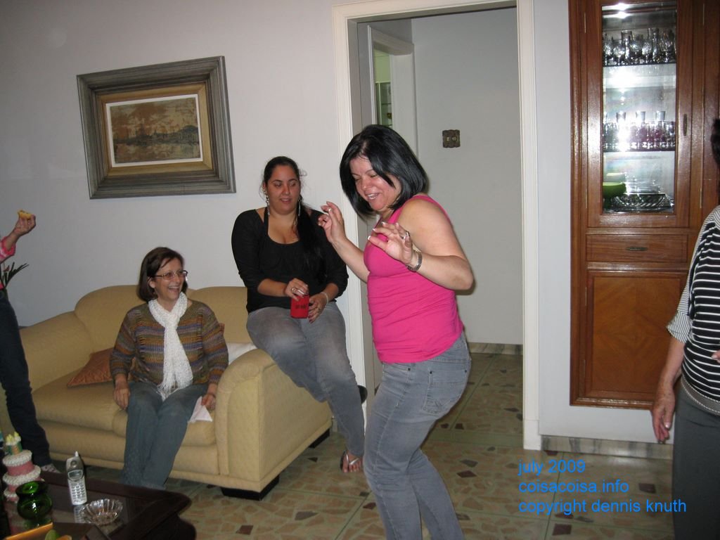 Helenice plays the dwarf soccer fan