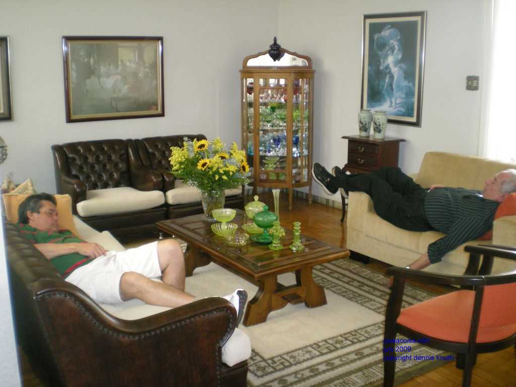 Helder and Muscio nap in the afteroon