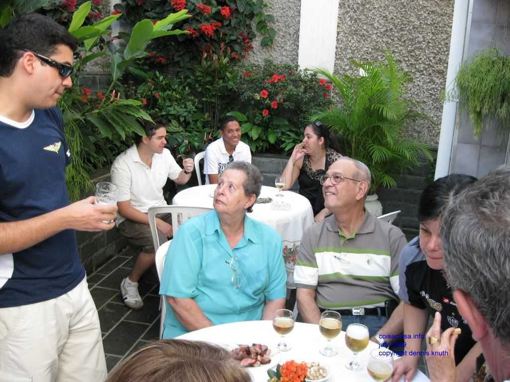 2009_07_18_a_partyday_4.jpg (large)