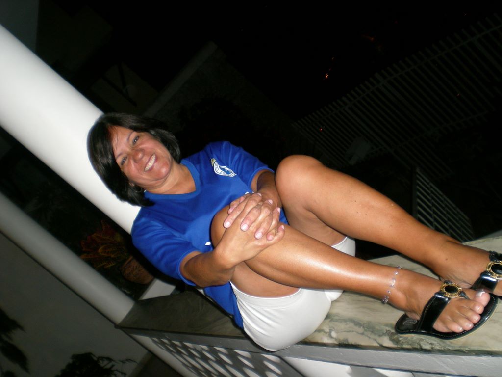 2009_07_18_d_partynight_13.jpg (large)