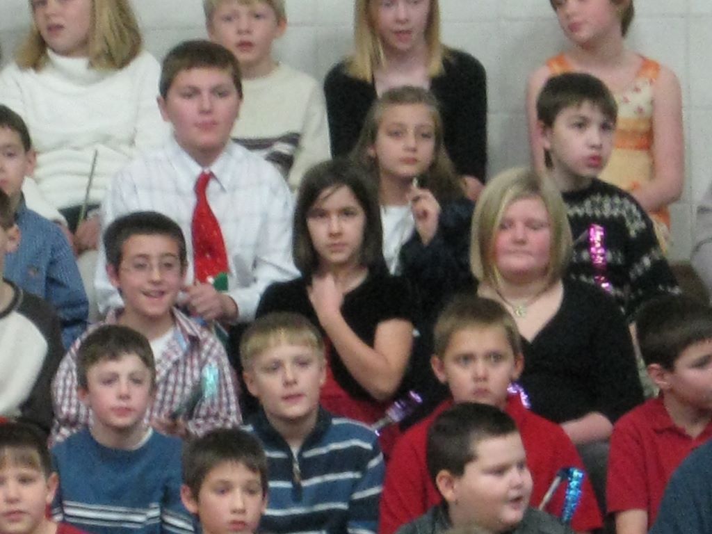 2009_12_10_kelsey_school_xmas_01.jpg (large)