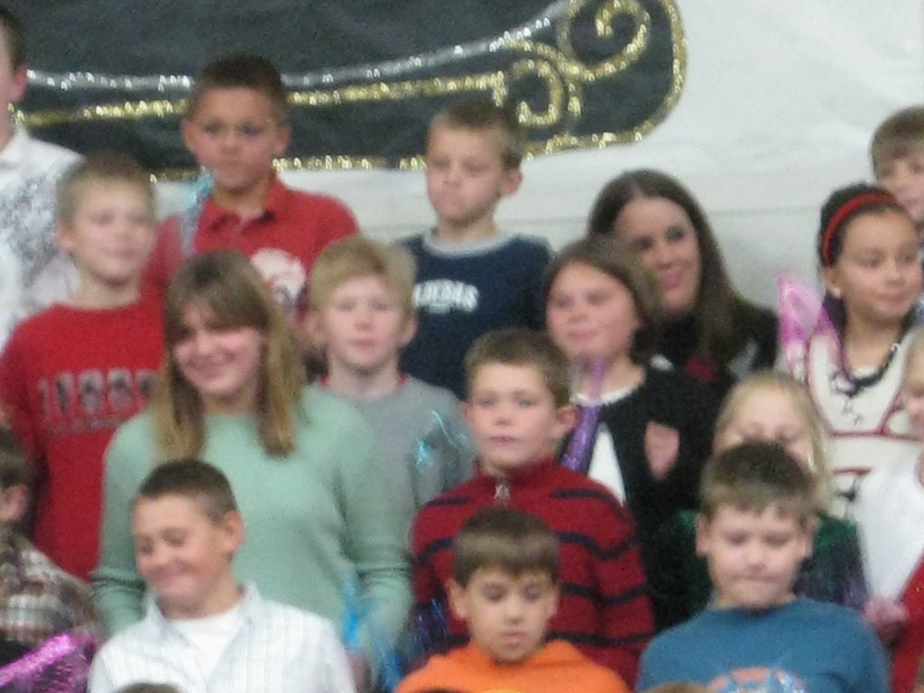 2009_12_10_kelsey_school_xmas_07.jpg (large)