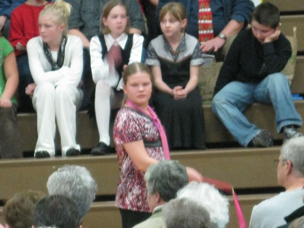 2009_12_10_kelsey_school_xmas_18.jpg (large)