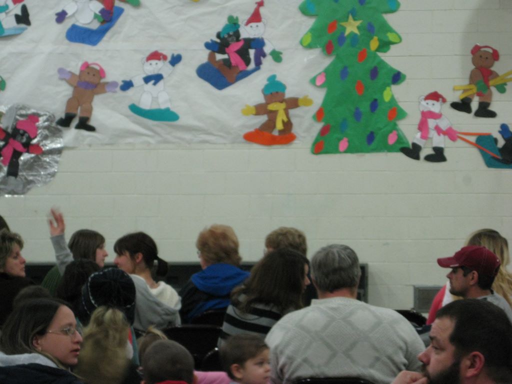 2009_12_17_jared_school_xmas_01.jpg (large)