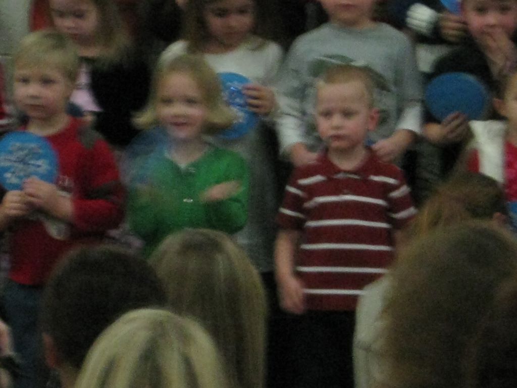 2009_12_17_jared_school_xmas_15.jpg (large)