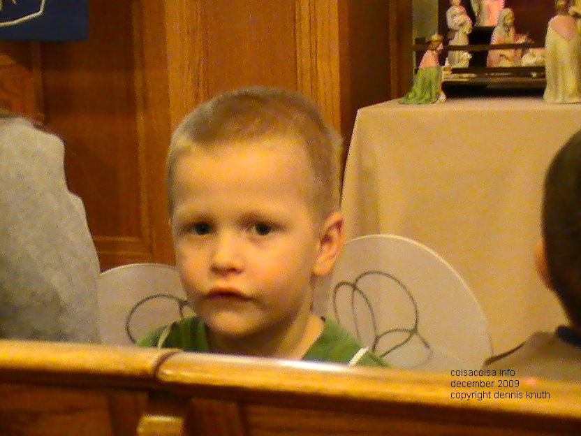 2009_12_13_jared_church_xmas_07.jpg (large)