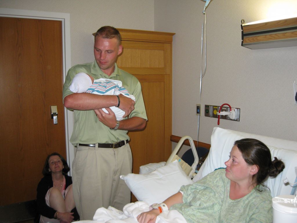 2010_07_28_coliin_moore_birth_bday_26.jpg (large)