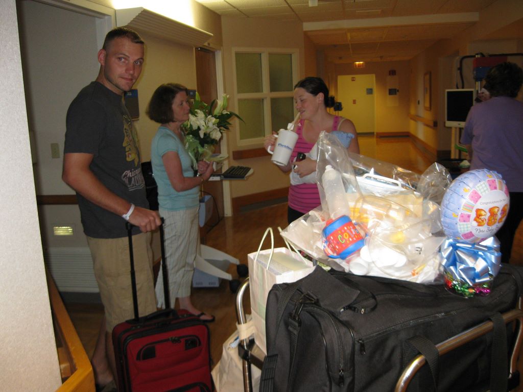 2010_07_28_coliin_moore_birth_bday_45.jpg (large)