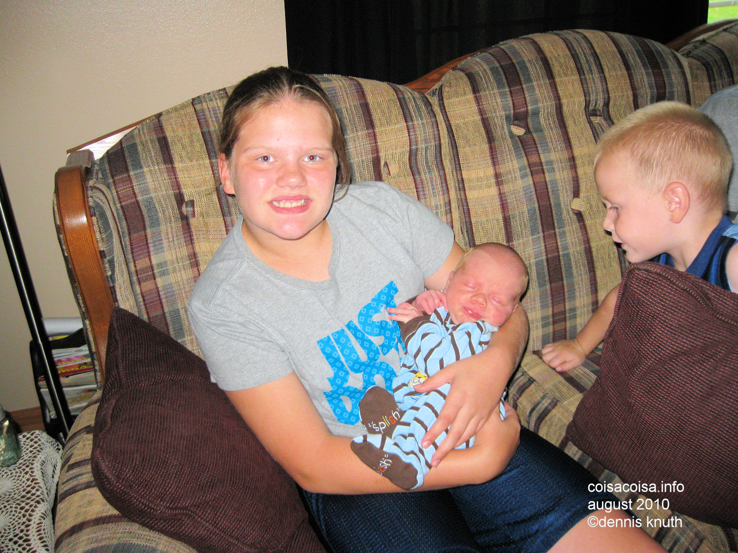 Jared approaches cousin Colin and Kelsey