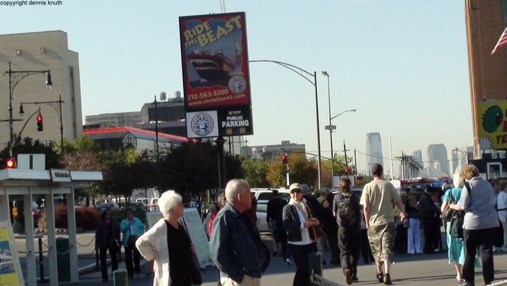 2010_09_21_circle_line_01.jpg (large)