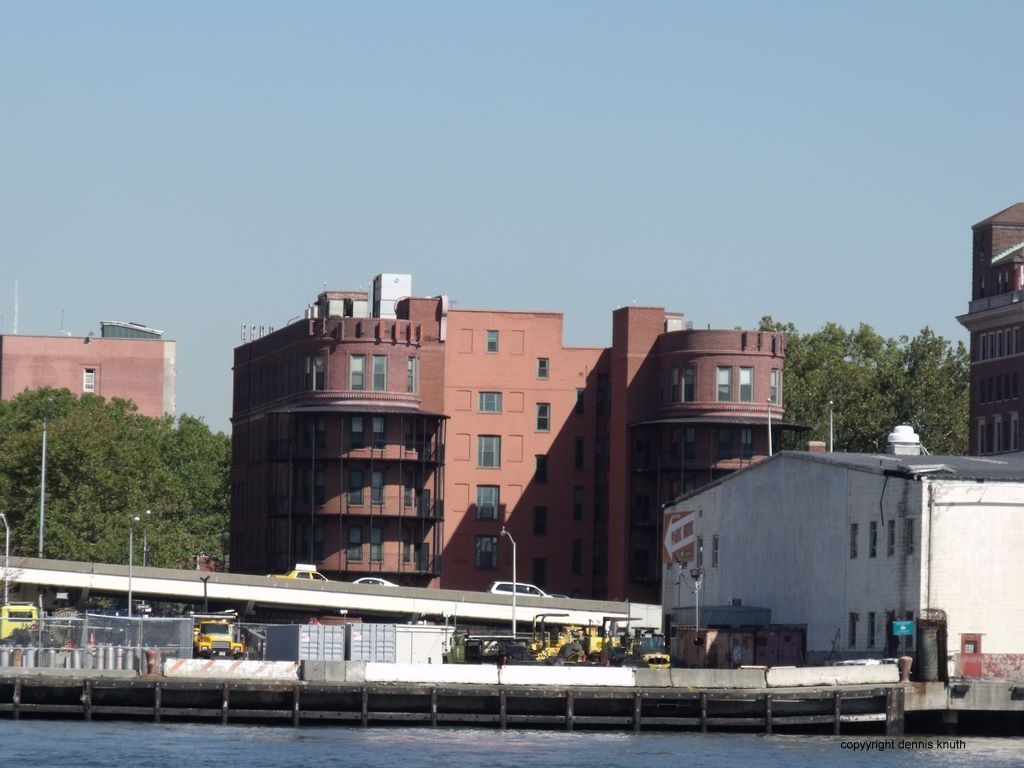 2010_09_21_circle_line_23.jpg (large)