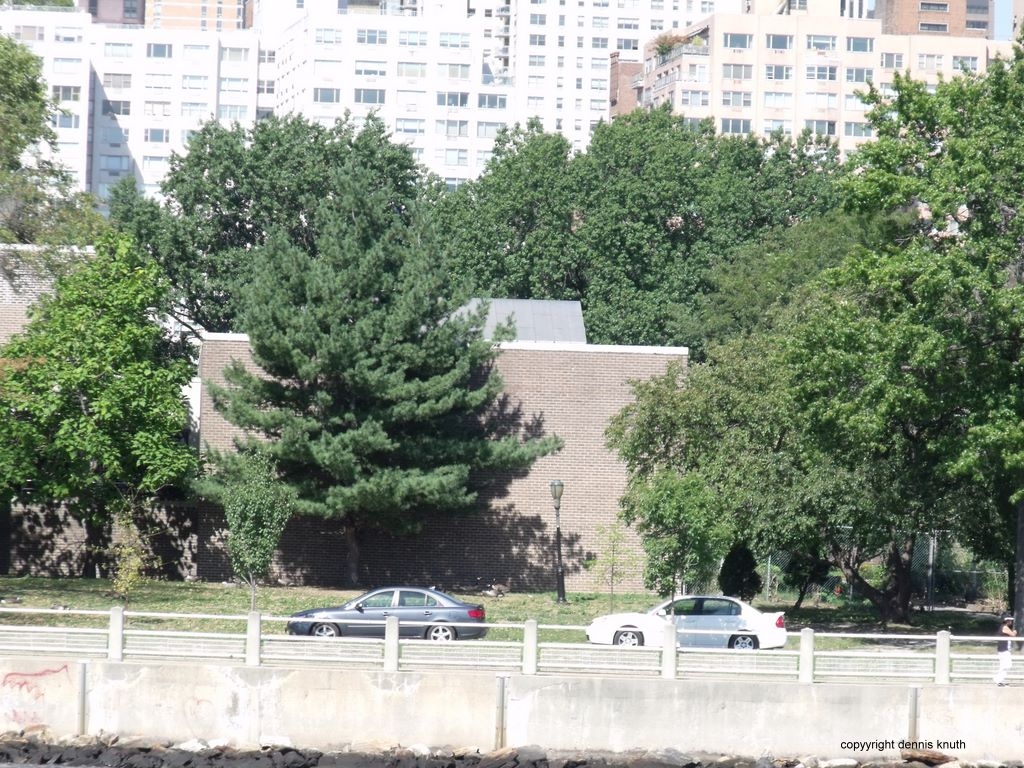 2010_09_21_circle_line_29.jpg (large)