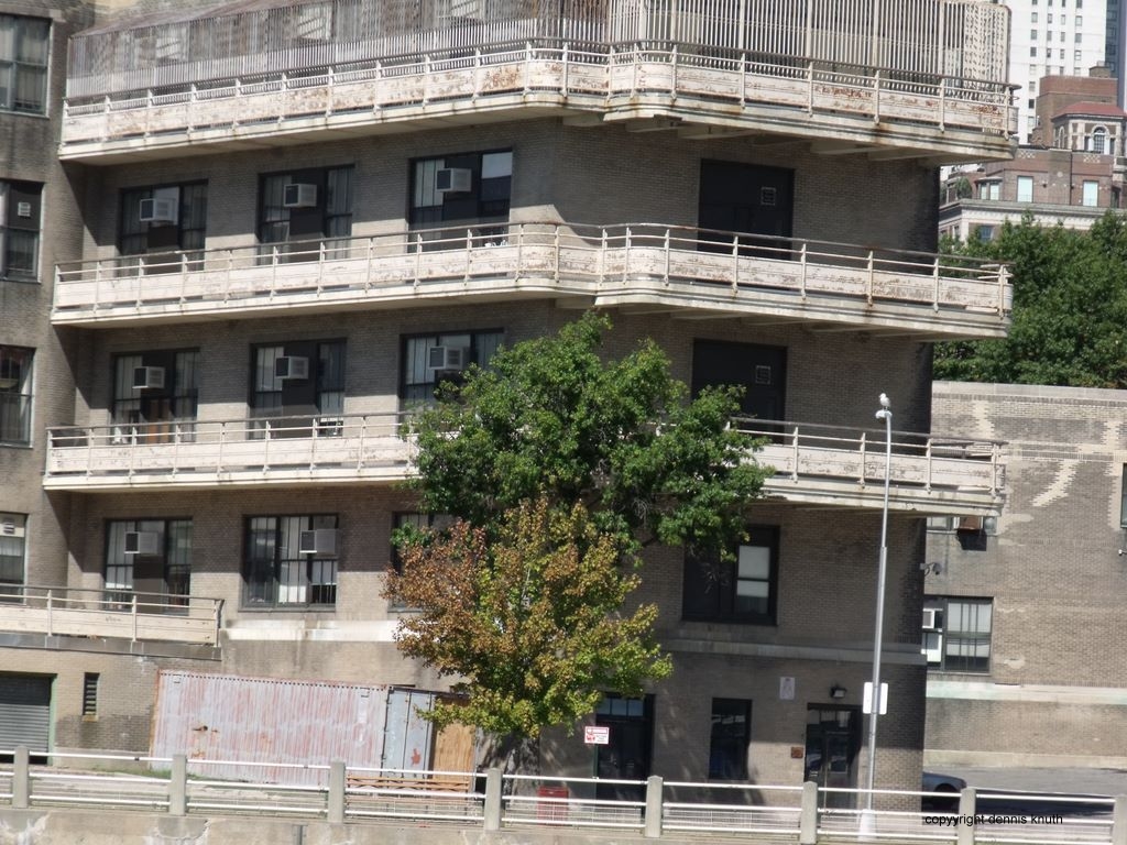 2010_09_21_circle_line_30.jpg (large)