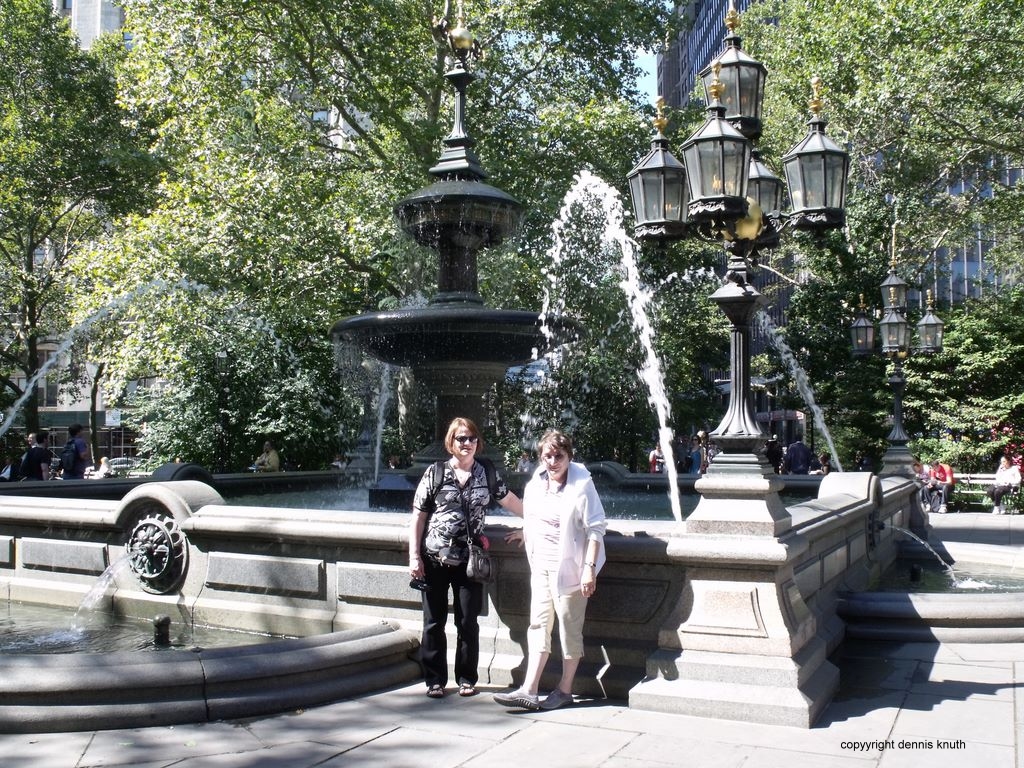 2010_09_21_city_hall_park_01.jpg (large)