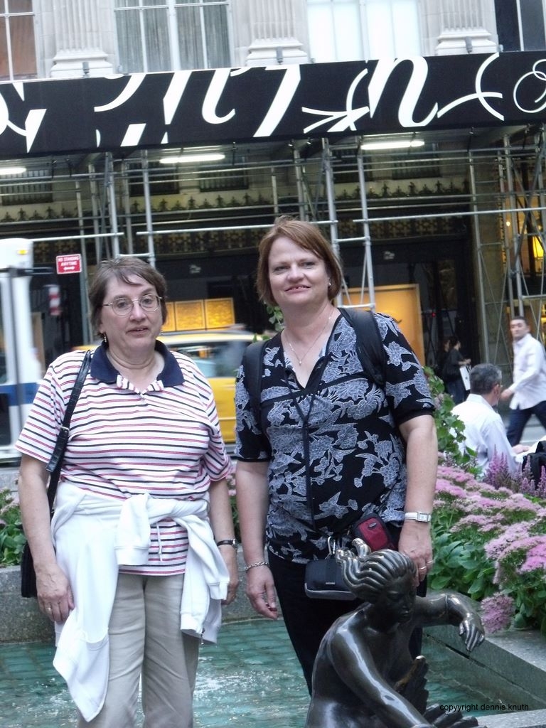 2010_09_21_rockefeller_plaza_04.jpg (large)