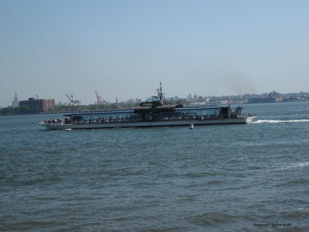 2010_09_22_liberty_island_06.jpg (large)
