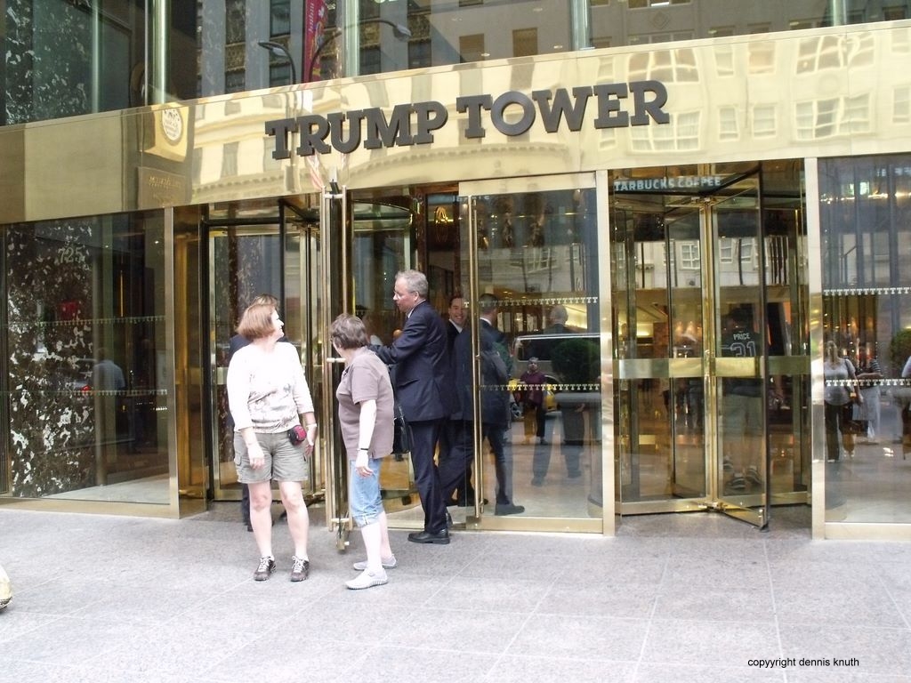 Sally and Sherri at the Presidents private residence