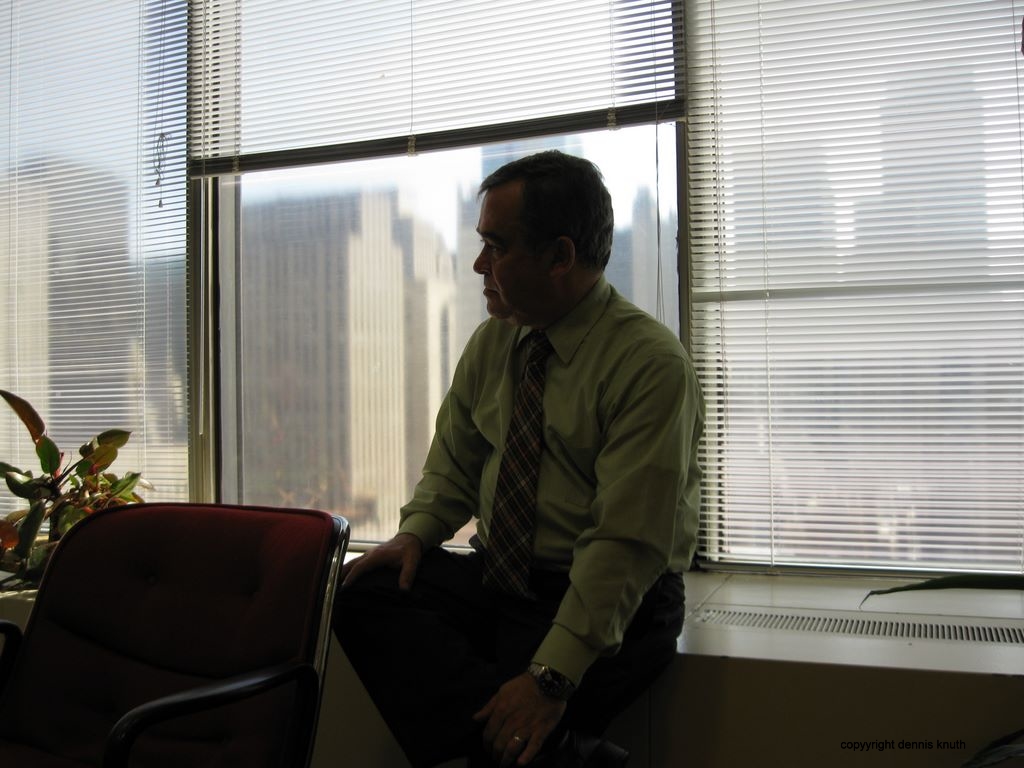 2010_09_23_heltons_office_01.jpg (large)