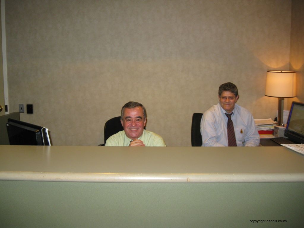 2010_09_23_heltons_office_04.jpg (large)