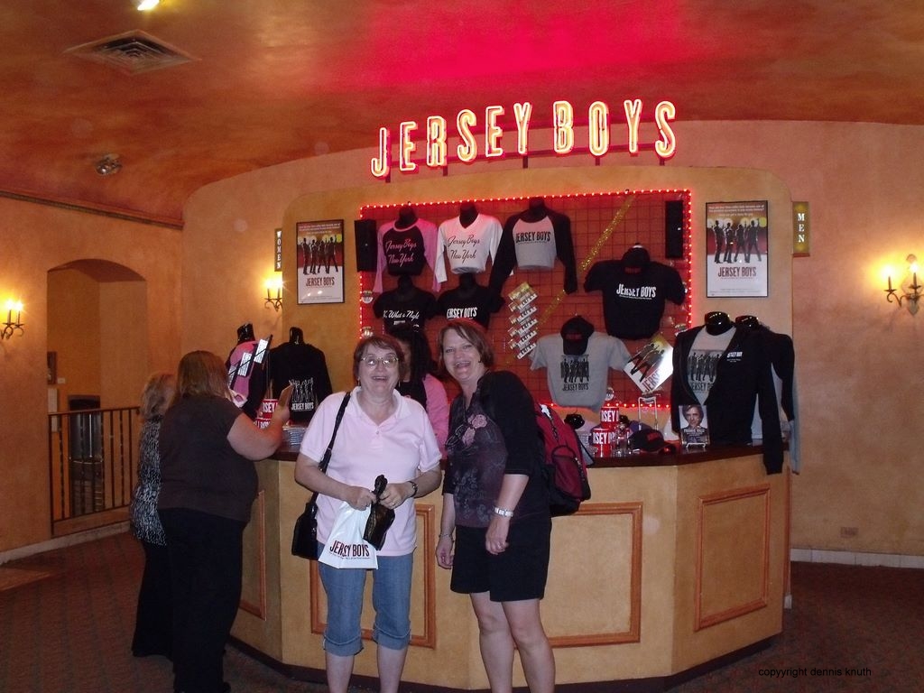 2010_10_22_jersey_boys_bway_04.jpg (large)